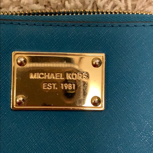 Teal Michael Kors Wristlet - Picture 2 of 6